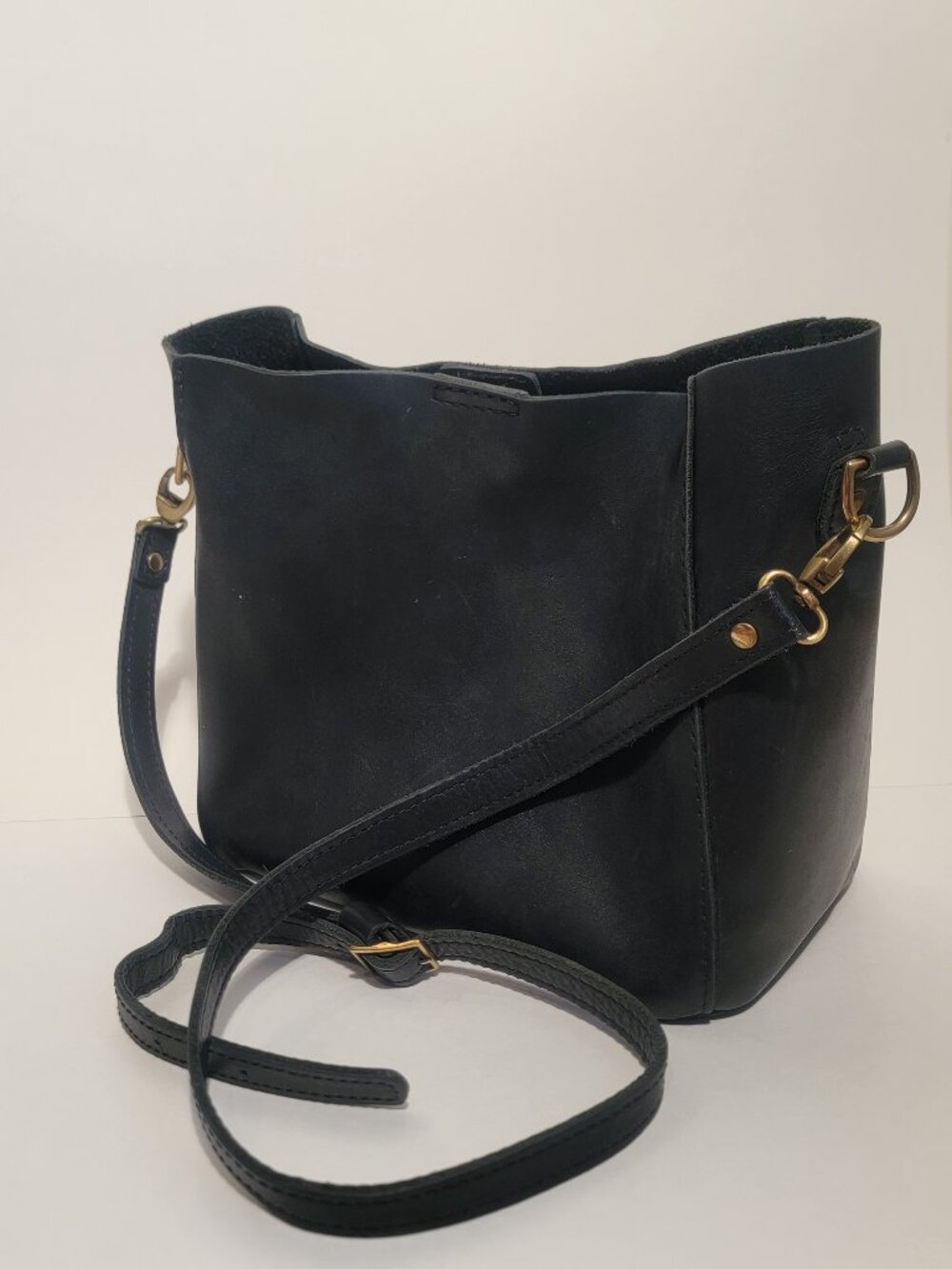 Portland Leather Butterfly Bucket Bag Black Full Grain Leather Crossbody Tote